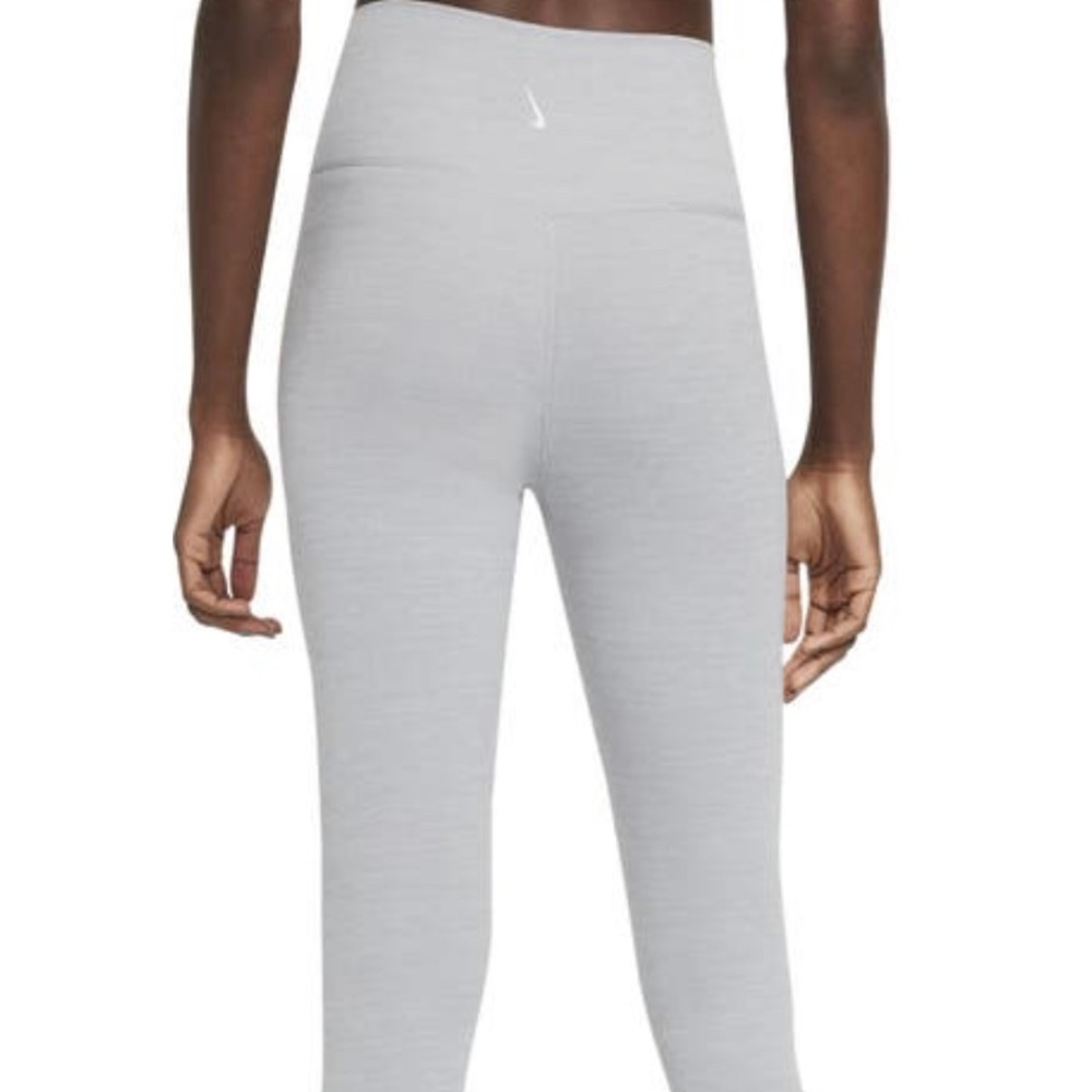 NWT Nike Yoga Luxe Leggings in Particle Grey